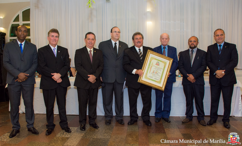 José Chiesa é reconhecido Cidadão Mariliense em sessão solene do Poder Legislativo de Marília