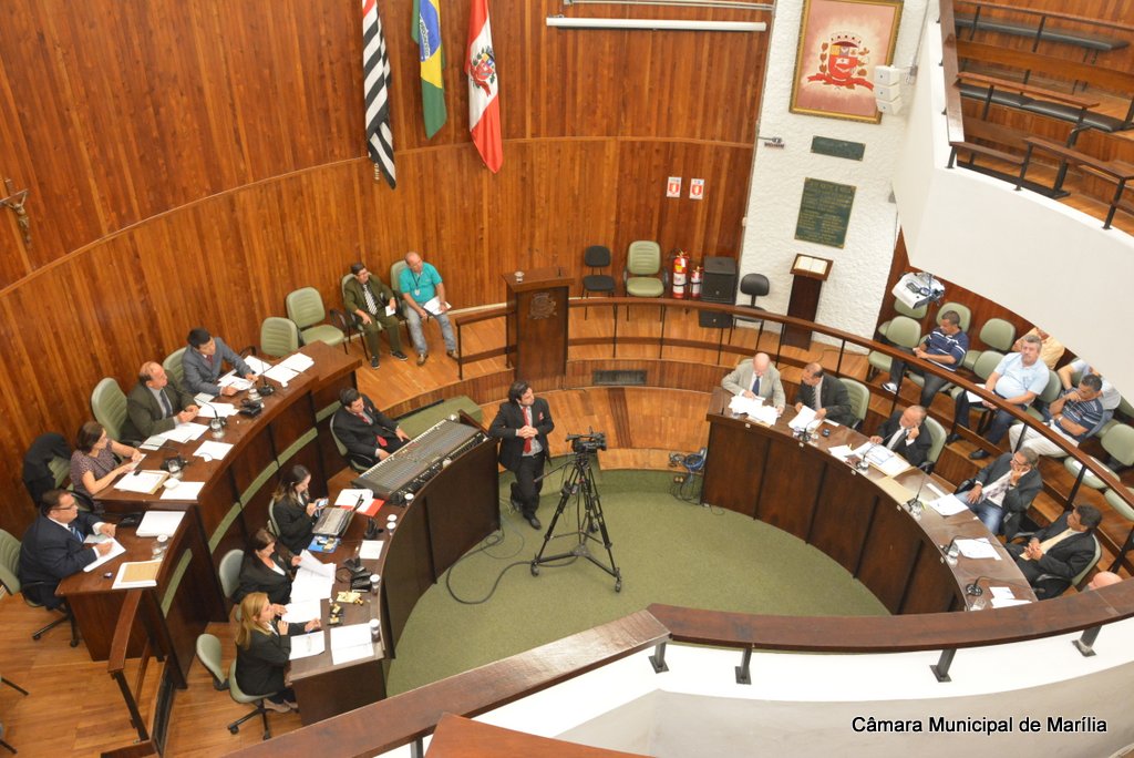 Vereadores de Marília votam 7 projetos de lei e discutem 39 requerimentos nesta segunda-feira
