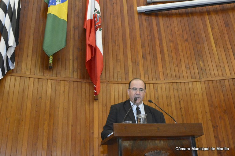 Vereador Marcos Custódio reivindica melhoria na iluminação pública no bairro Castelo Branco
