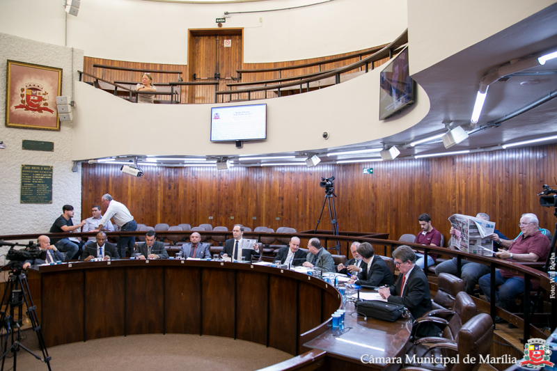 PL dos "puxadinhos" é retirado da pauta e vereadores rejeitam veto parcial