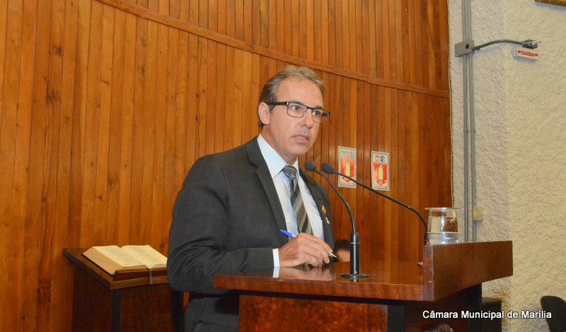 Câmara aceita como deliberação projeto do vereador Bassiga que presta homenagem a Luís Fontana