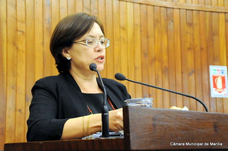  Vereadora Sônia Tonin luta pela reclassificação salarial dos dentistas