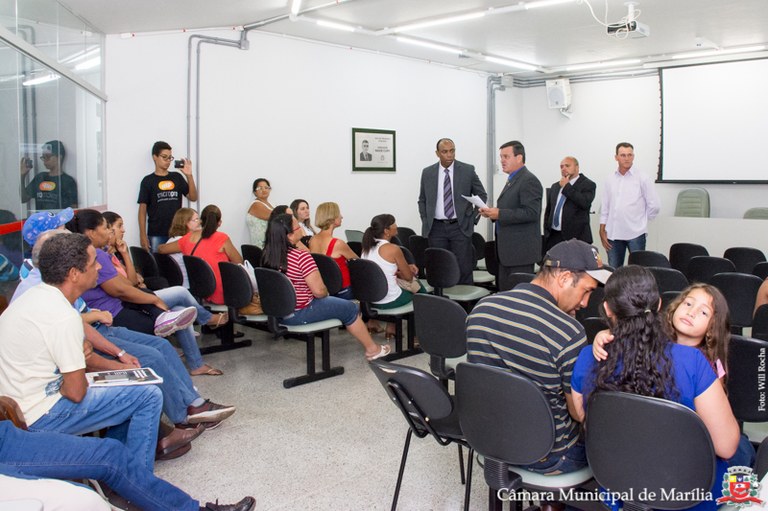 Comissão de vereadores atende moradores de Amadeu Amaral