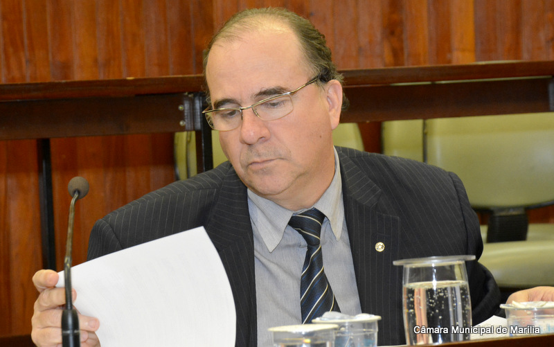 Vereador Marcos Custódio solicita limpeza de praça na Panamá em requerimento ao prefeito de Marília