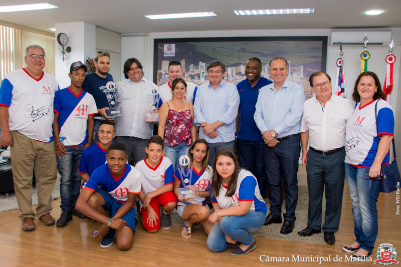 Banda Marcial de Marília vence campeonato e é recepcionada por autoridades