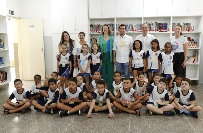 Presidente e vice-presidente participam do lançamento do projeto de robótica nas escolas