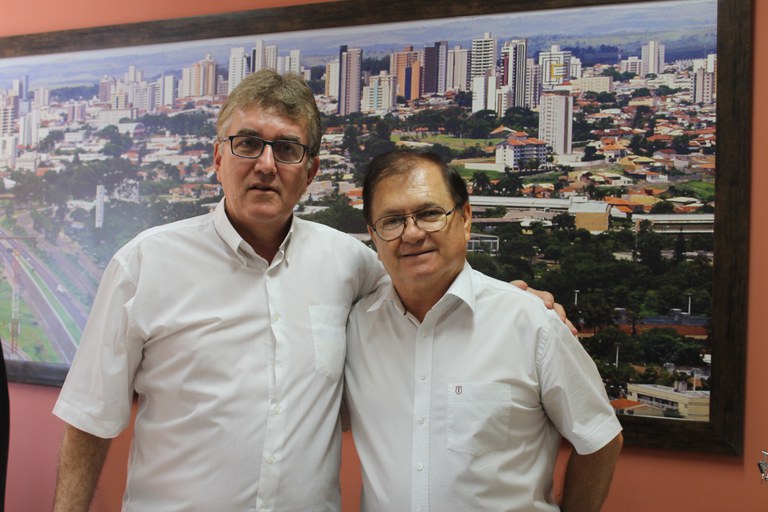 Secretário municipal da Fazenda Levi Gomes realiza visita ao presidente Marcos Rezende